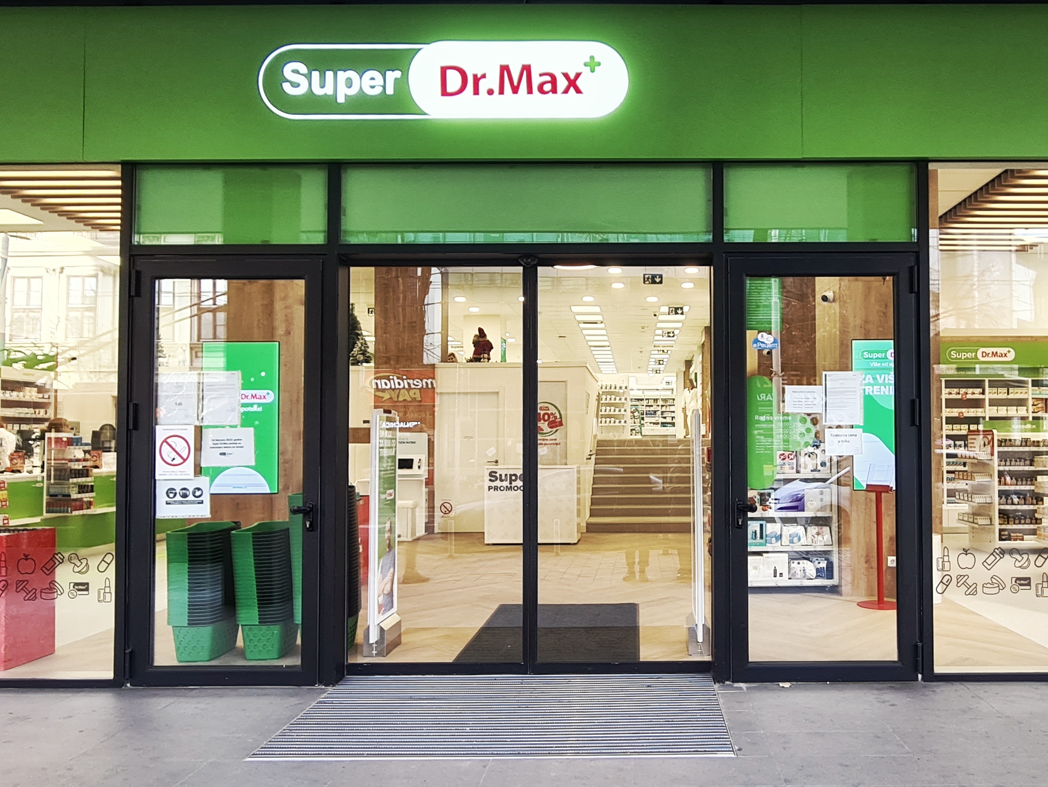 SUPER DR MAX